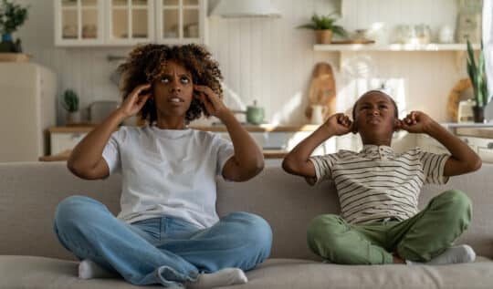 Le syndic, en cas de conflit entre copropriétaires, doit-il intervenir ?